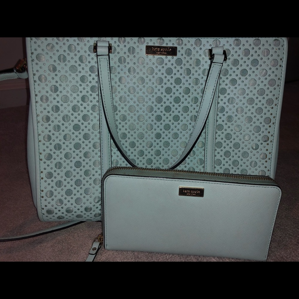Kate Spade New York Women’s Medium Shoulder Bag